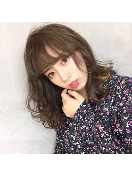 ヘアーデザイン ディードット ウル(D. ulu) 無造作ミディアム