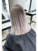 白髪ぼかしエアタッチバレイヤージュぱっつんボブ