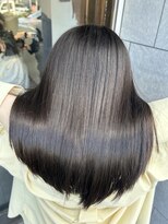 ソラーナ(SOLANA) 暗めカラーとステラトリートメント
