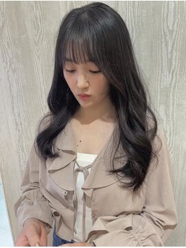 タブーセントラル(TABOO Central) 顔まわりレイヤーカット