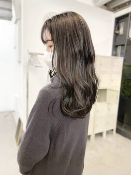 エルメ クラマエ(Elme) 暗髪透明感★オリーブグレージュカラー