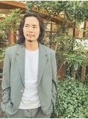 くせ毛を活かした大人ミディアム