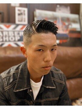 ジェントルマンバーバー(gentleman Barber) サイドパートスタイル