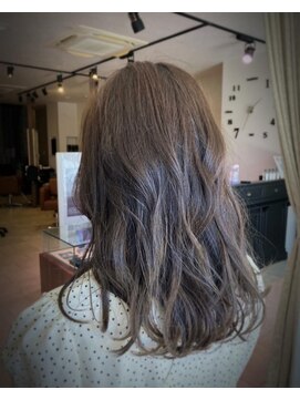 クティエ(Cuthie) ミディアム/小牧/髪質改善/トリートメント