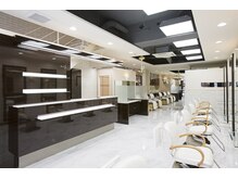 トレンドを取り入れた似合わせカットであなたの1番可愛い髪型を提案します☆お悩みご相談ください！