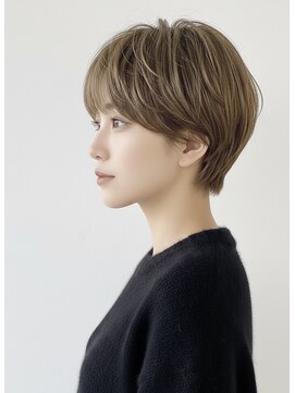 レウナ 外苑前(Reuna) 大人可愛いショートボブ　大人ショート　耳かけ