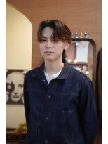 エディ(Edy)&nbsp;メンズセンターパートニュアンスパーマブラウンカラー韓国ヘア