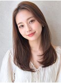 キャラメルブラウンの前髪なしセミロング