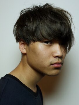 ツイギー 宮西店(TWiGGY) マッシュベースで男っぽいスタイル