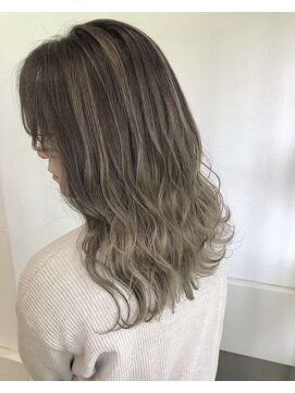 ジゼル(GiseL) 【GiseL】ハイライトバレイヤージュ