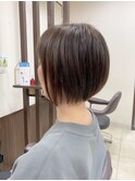 前下がりボブスタイル