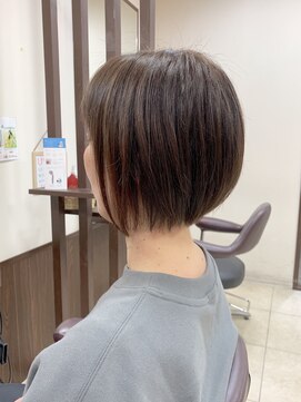 シファ(sifa) 前下がりボブスタイル