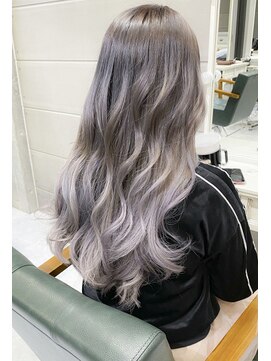 デイズ(days) ミルクティーアッシュベージュ3Dカラー☆ブリーチグラデーション