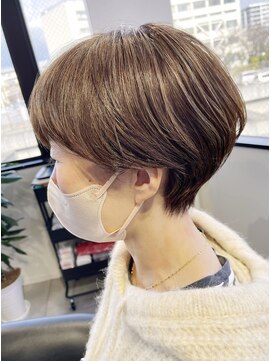 ユーリ(JUURI) 耳掛けショートヘア☆