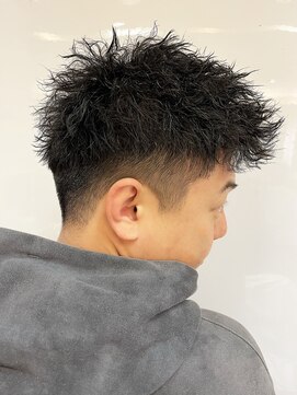 銀座マツナガ 神田店 20代30代メンズツイストパーマ束感トラッドオシャレ感ショート