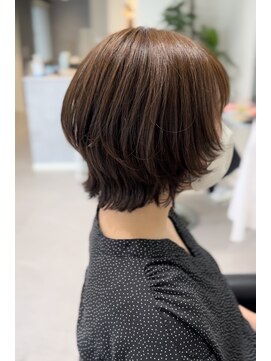 ガーベラ(gerbera) ショートウルフ/透明感カラー