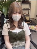 ミルクティーベージュ 初ブリーチ レイヤーカット サイドバング