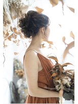 マルケ(marquer)&nbsp;ふわふわの中間ブライダルアップ