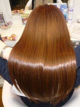 エムスリーディーサロン アクトヘアー(M3D Act Hair)の写真/【髪質改善口コミランキング1位】巻き髪アレンジもスプレーなしで1日持続!ツヤと弾力も3倍アップ♪