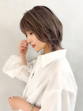 マスカリ(muscali) ブラウンベージュメルティカラー/レイヤー似合わせカット/表参道