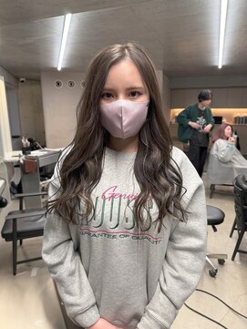 エウペ 渋谷(WEUPE) 斜めバング/グレージュカラー/デザインカラー/シルキーベージュ