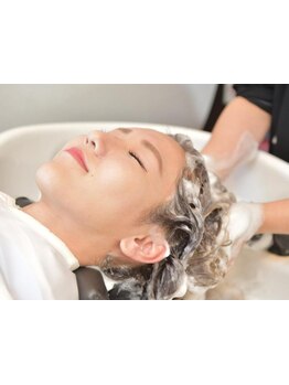 フルフラットの”YUMEシャンプー”で心地良さ◎至福のスパリラクゼーションを体験してみませんか？