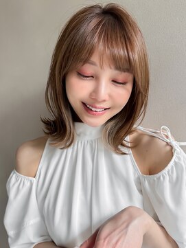 アグノス 青山(Agnos) ピンクベージュ薄めバングうる艶髪レイヤーカットワンカール