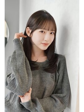 クム(kumu) 【kumu】ミディアムレイヤー/顔周りカット/栄/名古屋