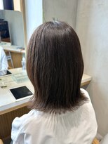 スリー ナカノシマ(three. Nakanoshima) 【three.中之島】白髪ぼかしで叶える艶髪カラー