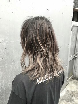 エイミー(Aimee) Aimee ダークグレージュグラデーション