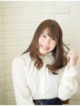 ヘアサロン ササ(hair salon sasa) ふんわりセミロングスタイル