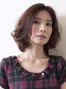 ラフ(raugh) ゆったりした大人のボリュームボブスタイル