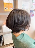 前下がりミニボブ