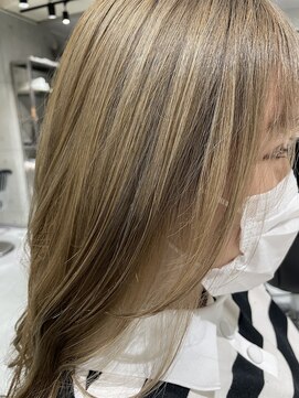 ジンジャー(GINGER) ブリーチ×ハニーベージュ×髪質改善×トリートメント