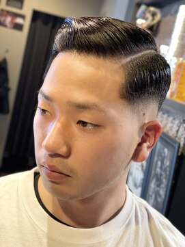 バーバー スタジオ ラフテル(Barber Studio RAFTEL) パートスタイル