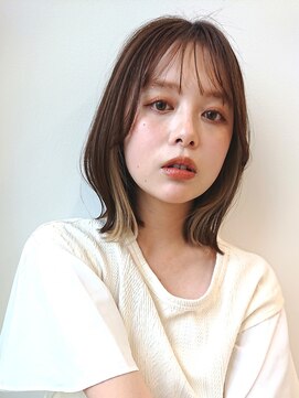 アビント バイ レシッド 武蔵小杉(abinto by rcid) 切りっぱなし外はねミディアム