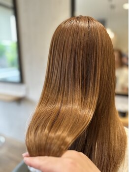 アンプ(amp)の写真/【業界最新の髪質改善】話題のデュアルコードストレート取扱開始◎艶感溢れる美ストレートで扱いやすい髪に