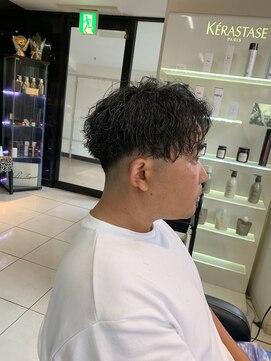 アイズ 海老名(AIZU) ショートアップバングジェットモヒカンフェードカット骨格矯正