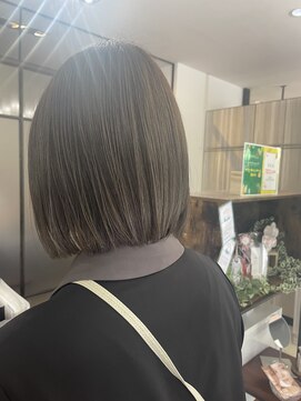 ノーム バイ アウラ(norm. by aura) 透明感カラー　赤み消しカラー　オレンジ味消しカラー　艶カラー