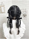 タイト編み込みツインテール