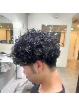 グク(GUK) ツーブロックxプードルパーマ