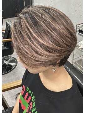 ウェイビー 桜木町店(WAVY) 【WAVY】ハイトーンショート