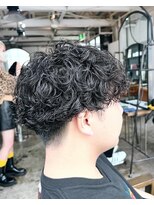 アノ(Ano.)&nbsp;スパイラルパーマプードルパーマメンズカットツーブロック