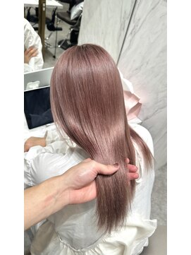 ロンド レア 天神大名店(Lond Le’a) ホワイトブロンド/外ハネボブ /ワイドバング/ブルーブラック