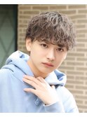 シースルー波巻きパーマラウンドマッシュグレージュ