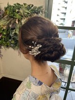 ヘアーズ ラブリージョブリー(hair's Lovely Jubbly) 【横田】ふんわりシニヨン