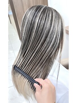 アッシュ 大宮店(Ash) ハイトーンホワイトベージュハイライトバレイヤージュ