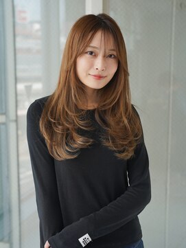 ニューヨークニューヨーク 三宮駅前店(NYNY) レイヤーカット・顔まわりカット・くびれヘア