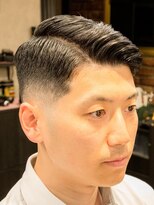 ブロートーキョー 神田2nd(Bro Tokyo) ミドルスキンフェード73分けビジネススタイル
