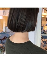 マウロア(MAULOA)&nbsp;”simple ボブ ＋ インナーカラー” 鈴木ちさと